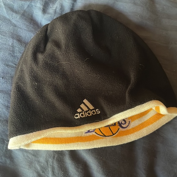 LA Lakers Beanie - Picture 3 of 3
